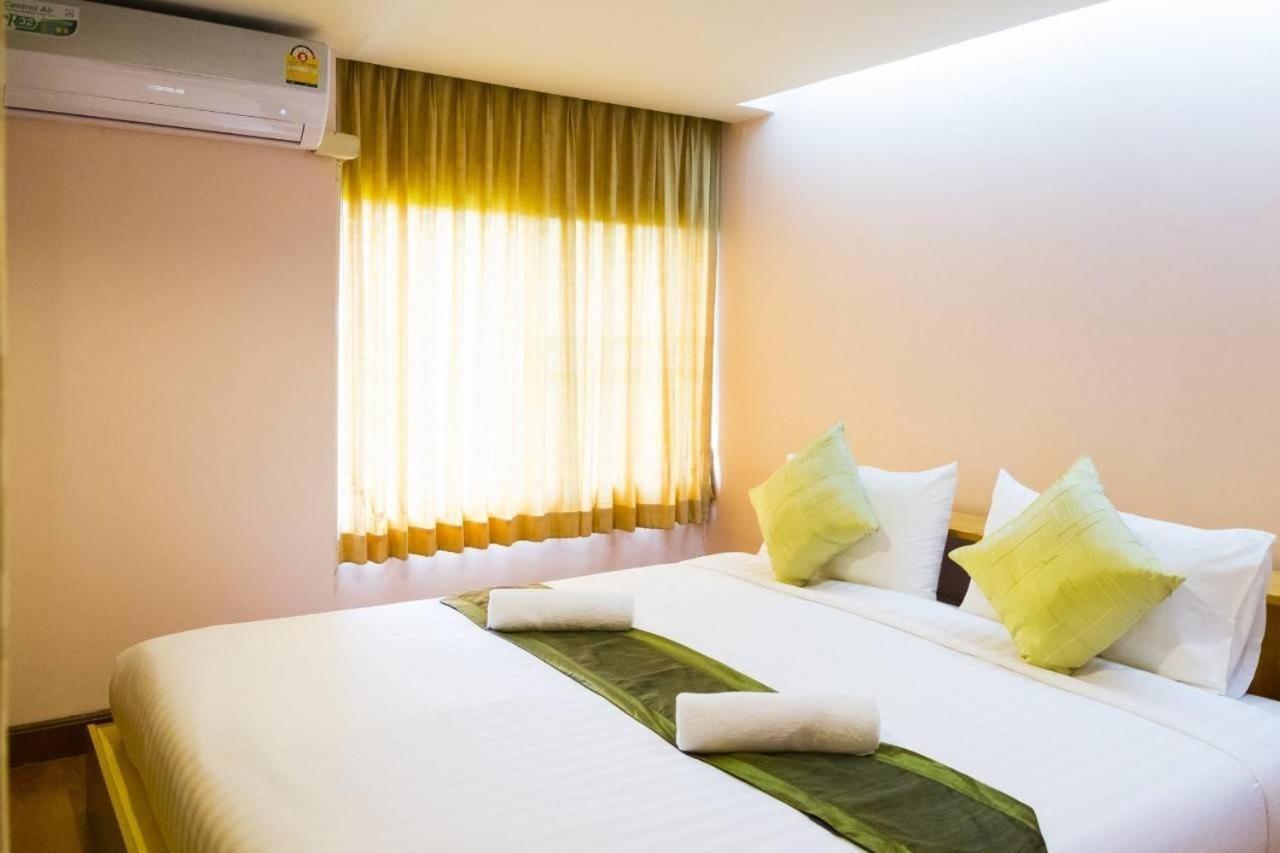 Nop Place Bangna Ban Bang Phrao Exteriör bild